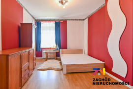 Atrakcyjny dom z dużą działką- Małomice